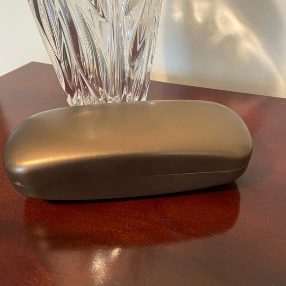 GUCCI~Bronze Metallic Leather Hard Shell Glasses Case - Picture 4 of 12